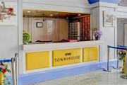 Townhouse Royal Palms Hotel - Lily Collection