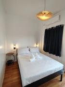 Puy-An, A Nomad Hostel