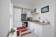 Immaculate 1-bed Apartment in Lincoln by Renzo, Historic Lincoln, Free Wi-Fi!