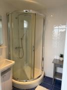 City Centre 3-Bed Flat with Lift and Roof Terrace