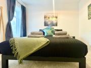 Llangyfelach Peaceful 3BR Stay with Parking