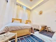 Banana Surf Lodge & Surfcamp