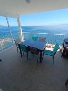 appartement spacieux vue mer avec piscine commune