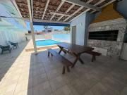 sobrado com piscina proximo ao mar