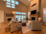 Mississippi waterfront getaway-Dogs Welcome!