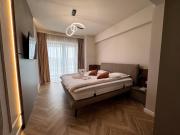 YIN 22nd Floor Panoramic View & King Bed, Parking