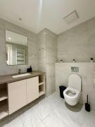 Crown Apartments - BW Aurora