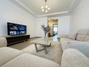 Nice f3 at Gambetta with king bed and fast internet Nice f3 at Gambetta with king bed and fast internet