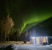 Aurora Haven- Järvenrantamökki, oma sauna ja rauha