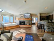 Lakeside 1491 by SummitCove Lodging