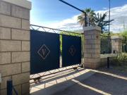 Casa estilo loft en chacras de Coria con gran jardín