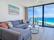 Level 30 Oracle Tower 2 Stunning views and free parking - GC Getaways