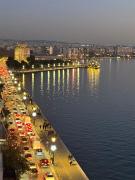 Baobloom Horizon - Seafront Apartment with Panoramic Sea Views