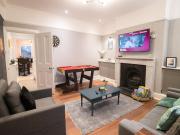 Stylish 2BD, Near O2, WIF, Sleeps 6, London