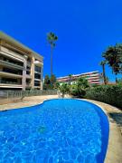 Appartement moderne climatisé avec piscine, terrasse et parking - Proche Promenade des Anglais