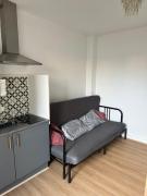 Paris - Metro à 5 minutes Studio ou 2 chambres