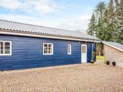 Tranquil Cottage near Kvie Lake-By Traum