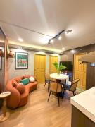 House of Keul - 2BR cozy condo in Dumaguete with pool and free laundry for long term guests up to 4 pax