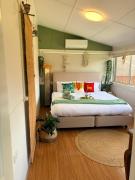 Mystic Gardens with private entrance and bathroom