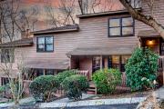 Gorgeous Townhome - Near Downtown Asheville