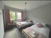 Amina Cottage - Women only