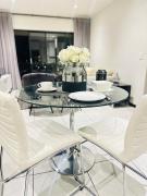 Luxe Haven 102 Ventura Estate