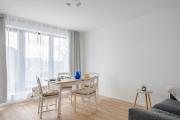 Zentrales City Apartment EDEN - 1 Min zum HBF - Ideal für Trips nach Köln, Düsseldorf, Wuppertal, Messe - Balkon, Küche, 2 Zimmer, Renoviert 2025