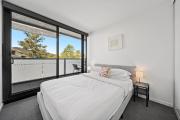 Cosy Unit with Secure Parking and Garden Access