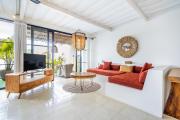 Central Canggu Pool Villa with spectacular rice field views