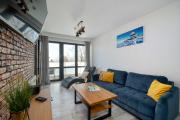 Blue Apartments in Karpacz with Mountain View and Parking by Noclegi Renters