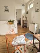 Apartment 2 rooms with terrace near ocean