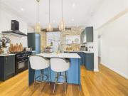 Beautiful Georgian Apartment | Near Falmouth Town Centre | Walk to Shops + Pubs & Restaurants