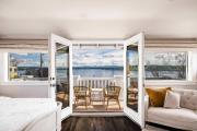 Leschi Retreat w Breathtaking Water View Sleeps 14