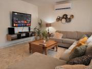 House 10 minutes from the American consulate WiFi 500 Mbps