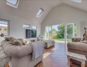 Stunning home in Leigh Sleeps 5 - Pass the Keys