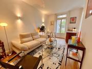 Elegant two-room apartment with garden, 10 min from La Défense