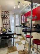 Центр. Хмельницького. 2 спальні