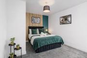 Harbourside Heaven in Bristol - Sleeps 8