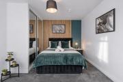 Harbourside Heaven in Bristol - Sleeps 8