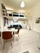 Detty Apartment FREE AC, FREE COFFEE, NEXT THE ASTORIA, on the famous Dohány street