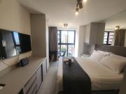 Estúdio em edf. c Piscina a 280 m do Mar UGR0404A