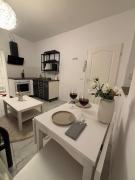 Cologne 20 min Tram 1 min, Top City Apartment