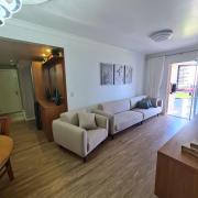 Apto inteiro - 3 quartos - 100 metros da praia - Meia Praia