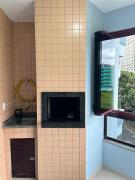 Apto inteiro - 3 quartos - 100 metros da praia - Meia Praia