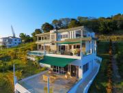 Villa real con piscina panorámica para más de 14 huéspedes