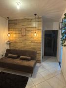 Casa confortável com entrada independente