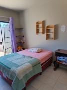 Quarto Privativo com Ár-condicionado a 4km do Beto Carrero e Aeroporto