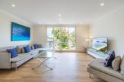 Sea Breeze, 1,23 Stubby St Nelson Bay - Pet Friendly duplex with boat parking, air con and wi-fi