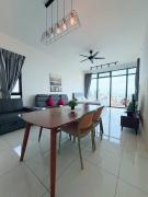 Beacon Executive Suite by Uptrend Home Management