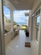 Stunning Ground Floor Apt with Ocean Views